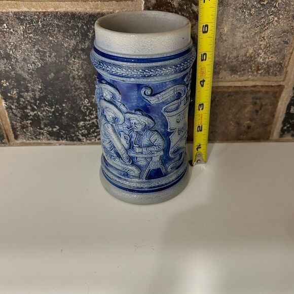 Collectible German Beer Stein Mug. In good preowned condition. - Picture 6 of 6